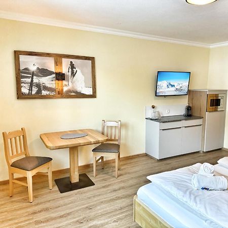 Hubertus Alpine Living Aparthotel โอเบอร์เทาเอิร์น ภายนอก รูปภาพ