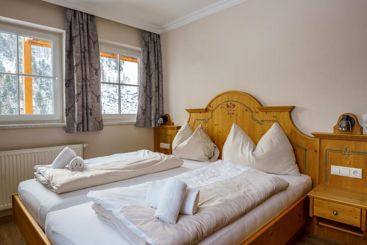Hubertus Alpine Living Aparthotel โอเบอร์เทาเอิร์น ภายนอก รูปภาพ
