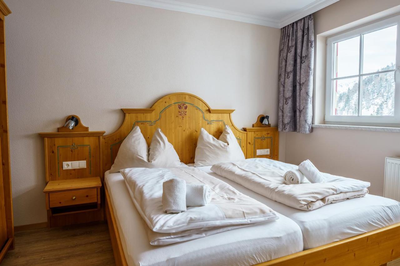 Hubertus Alpine Living Aparthotel โอเบอร์เทาเอิร์น ภายนอก รูปภาพ