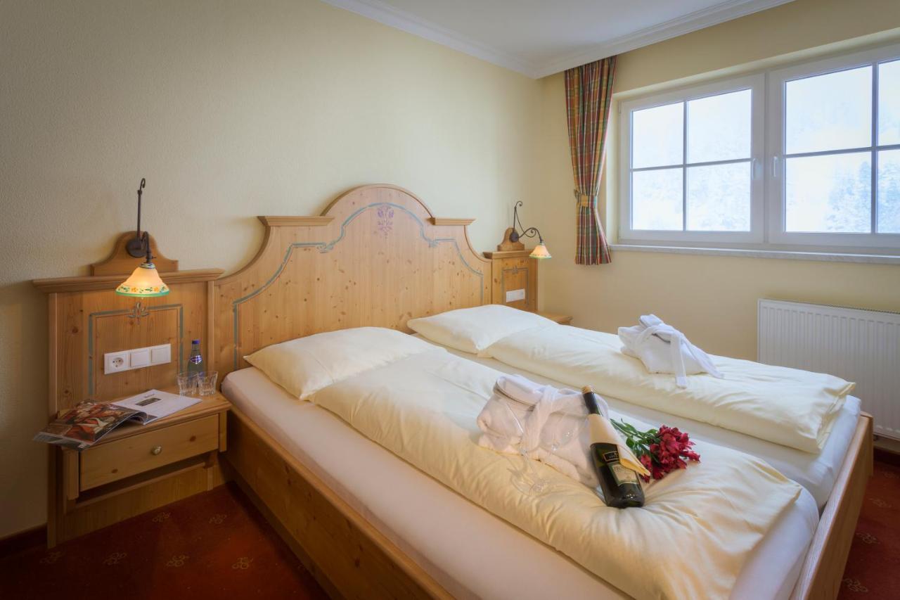 Hubertus Alpine Living Aparthotel โอเบอร์เทาเอิร์น ภายนอก รูปภาพ